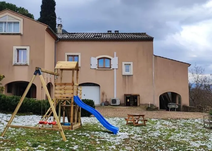 La Grange Des Aurieges Дом отдыха *